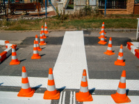 Varovné, signální a hmatné pásy Medialine